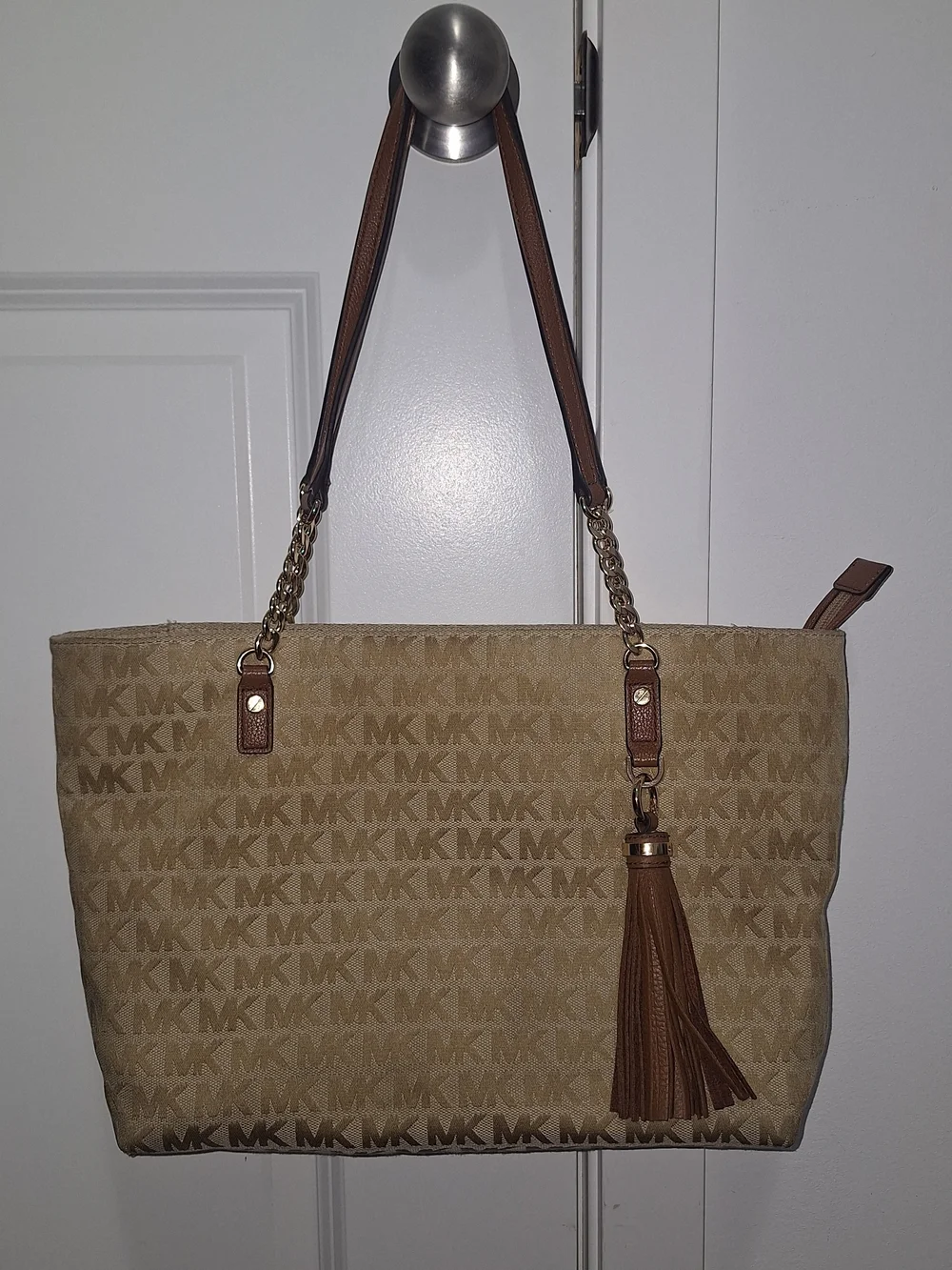 👜Michael Kors Jet Set EW Tassel Chain Tote👜